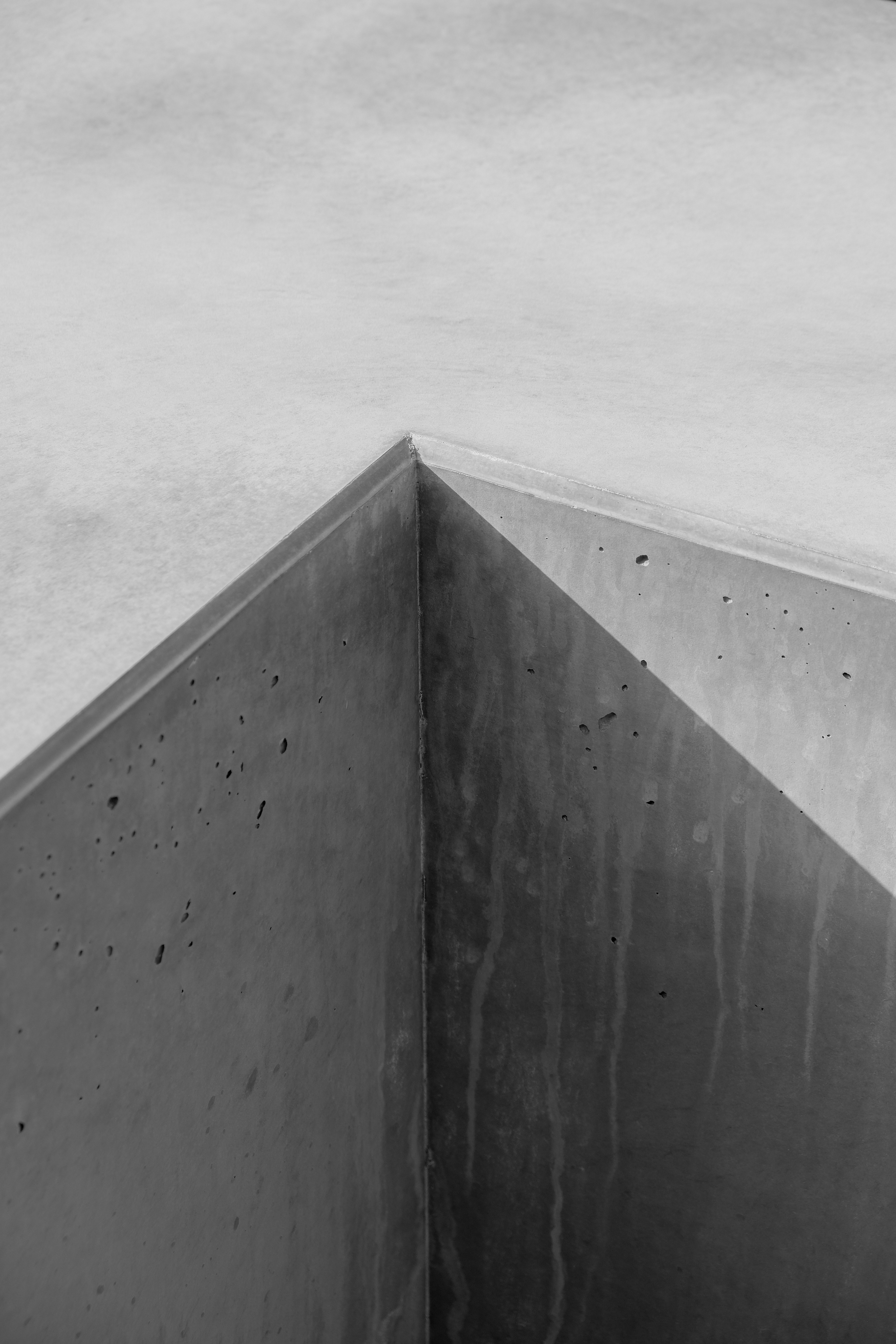 Terrazzo-like polished aggregate surface