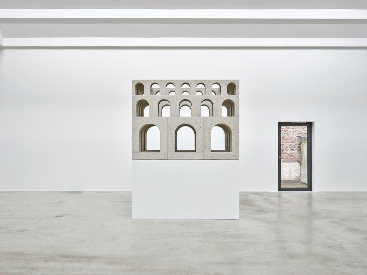 Nicolodi — arched passageway in concrete