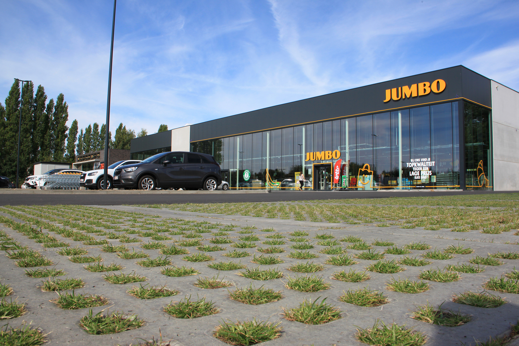 Eurodal Hydro — Jumbo Genk waterpasserende parking