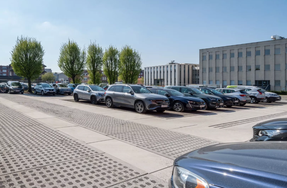 Combinatieconcept Industrial + Hydro + Premium – Auto Repair Shop Deurne