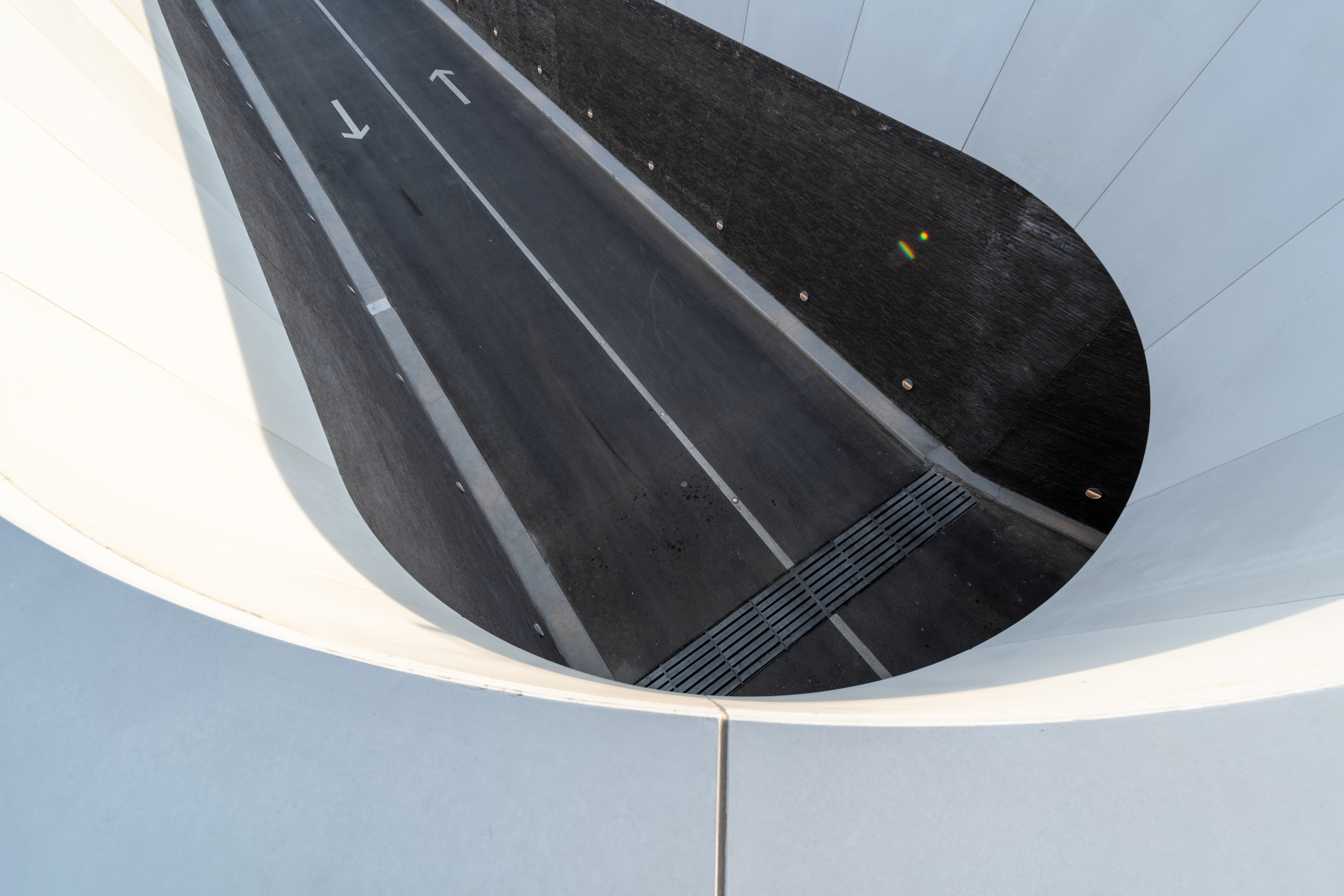 Curved Tunnel